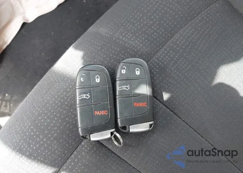 2015 Chrysler 200 Limited из США, поврежденный, VIN 1C3CCCAB4FN655171